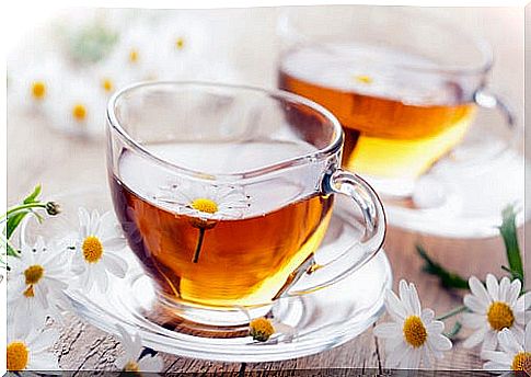 Chamomile tea for cavities