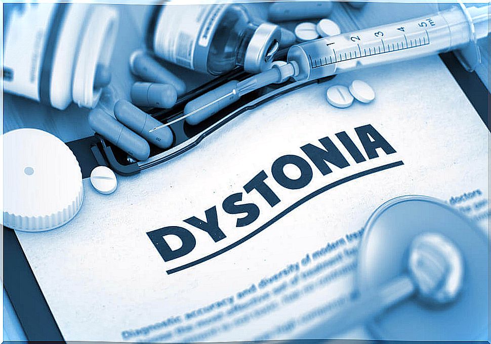 Child's dystonia, what does it consist of?