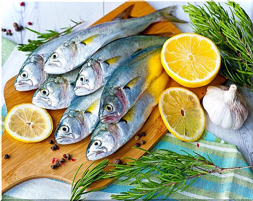 Blue fish with omega 3 for ankylosing spondylitis.