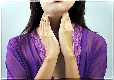 Discover 8 exercises for the double chin