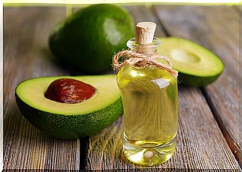 Natural oils to reactivate hair growth