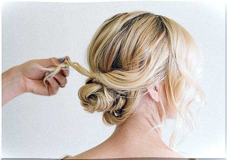 Bun, one of the best hairstyles for brides