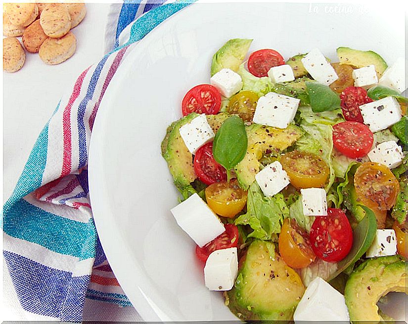 Avocado and cherrys salad.